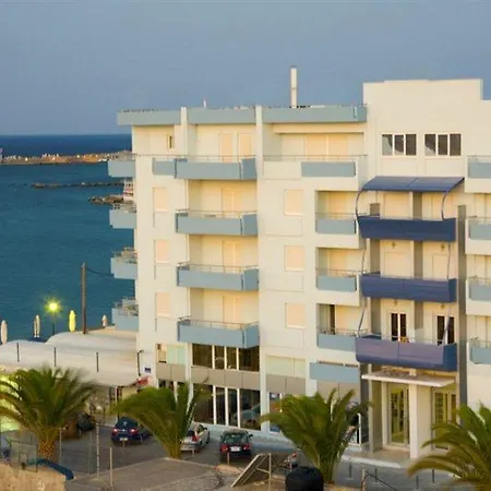 Astron Hotel 3*
