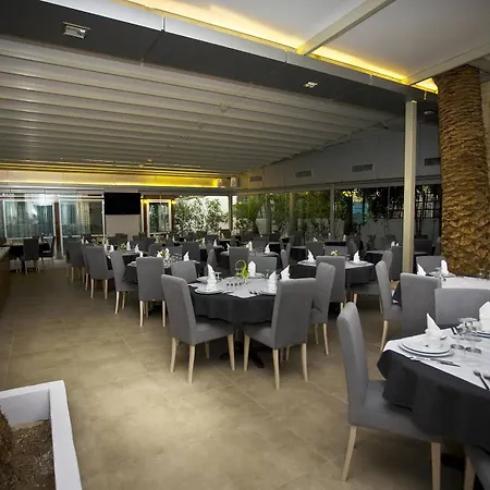 Hotel Astron 3*